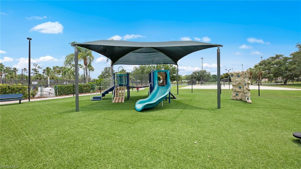 STONEYBROOK - Residential