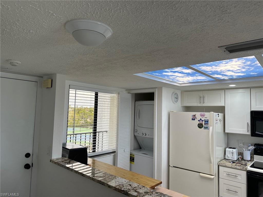 LITTLE HICKORY BAY - Residential Lease