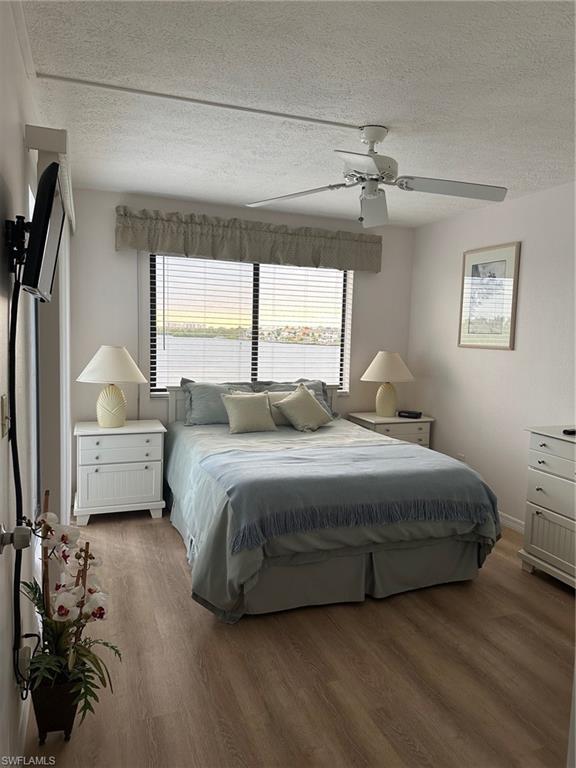 LITTLE HICKORY BAY - Residential Lease