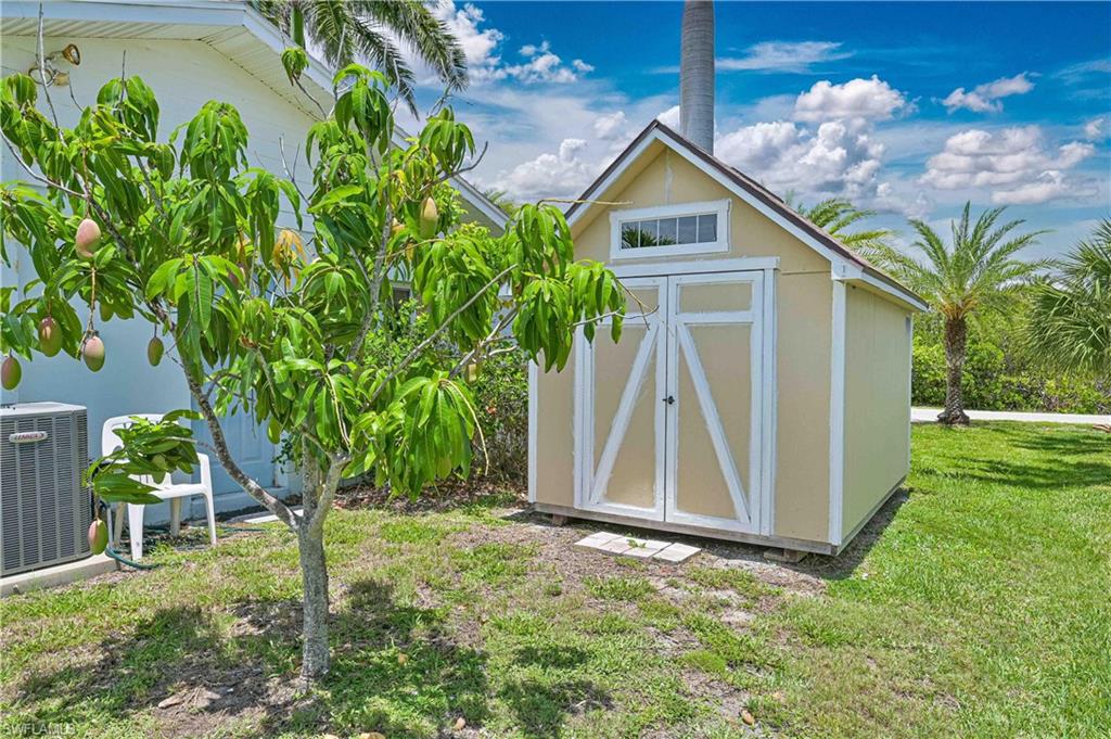 KNIGHTS BOKEELIA ISLE - Residential