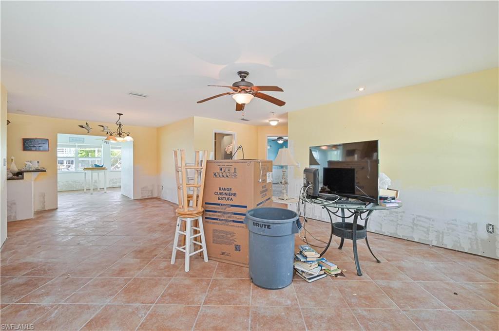 KNIGHTS BOKEELIA ISLE - Residential