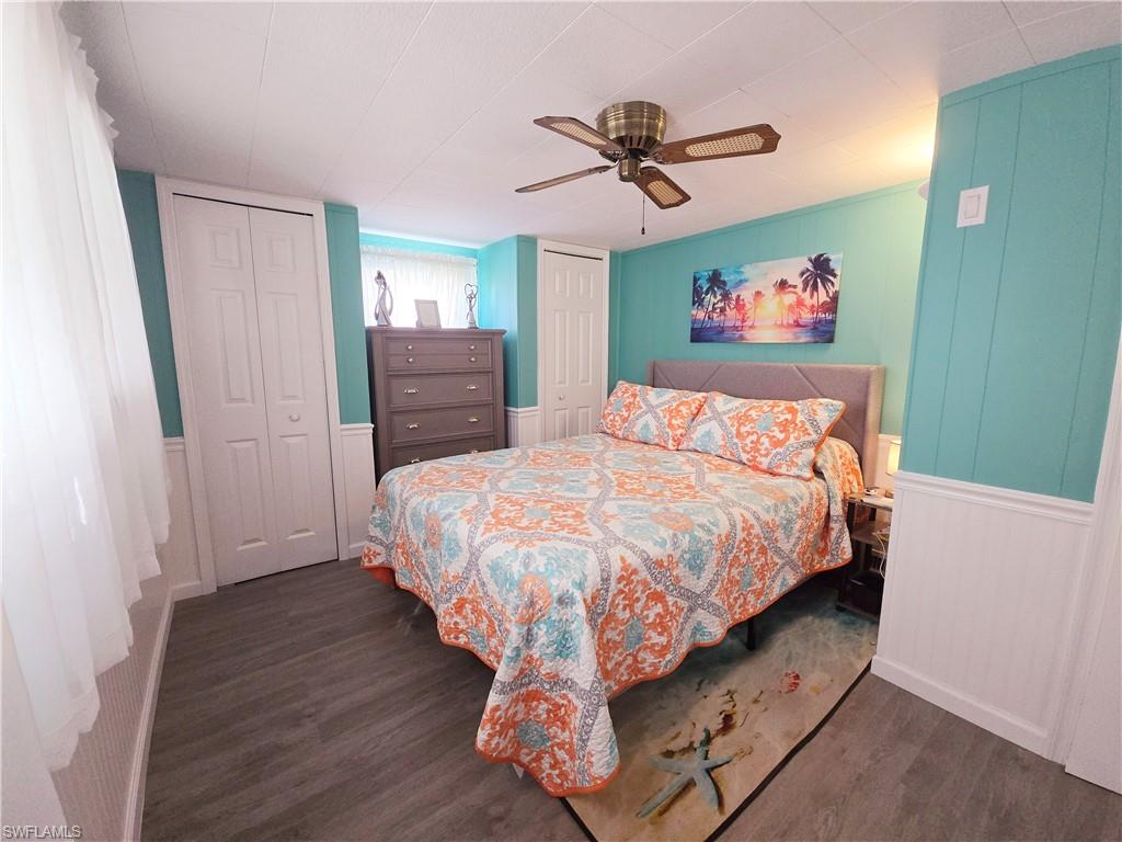 MOORHEAD MANOR - Residential