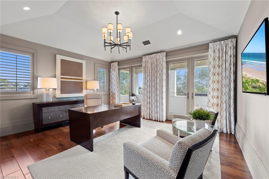 QUAIL WEST - Residential