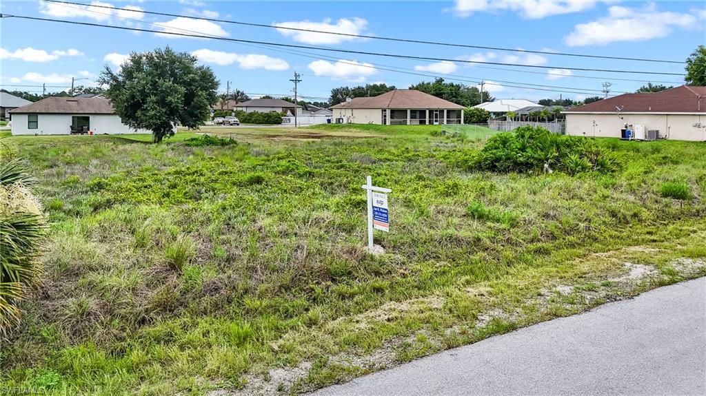 LEHIGH ACRES - Land