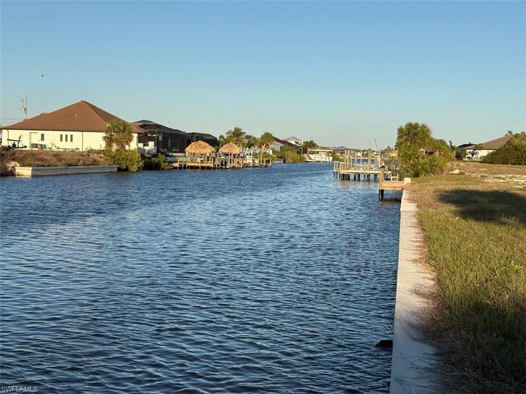 CAPE CORAL - Land