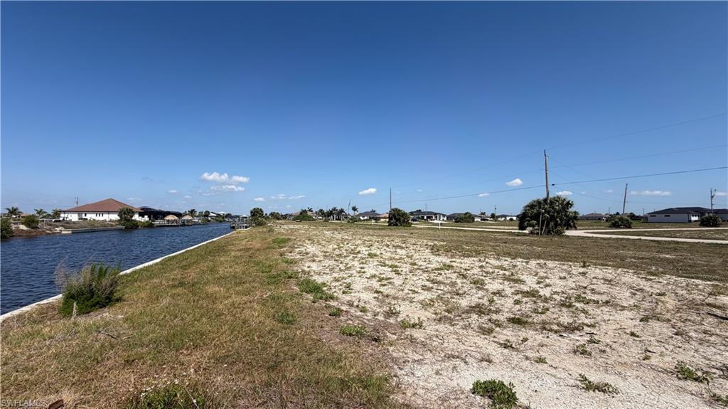 CAPE CORAL - Land