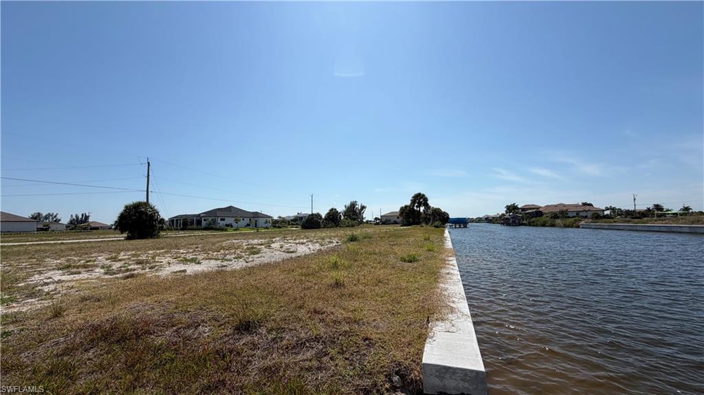 CAPE CORAL - Land