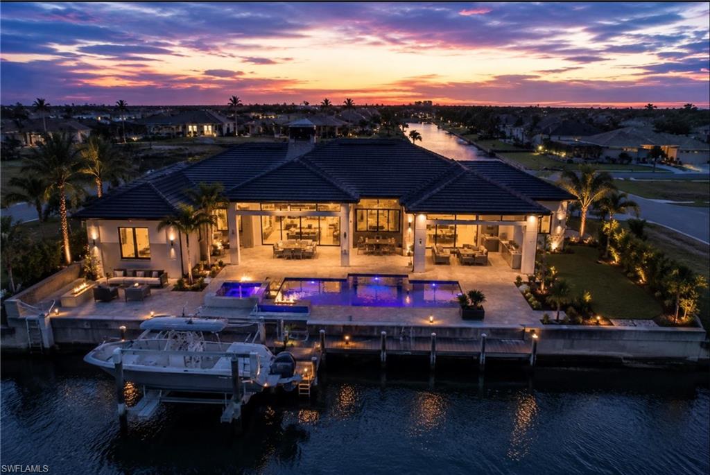 CAPE CORAL - Land