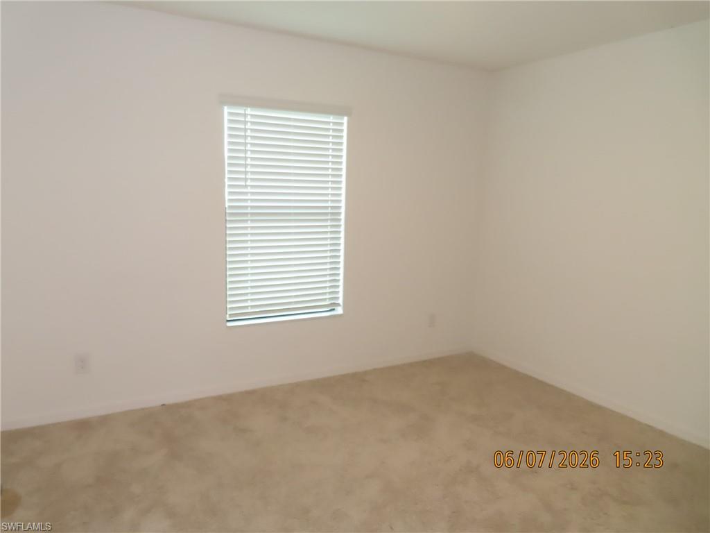 MIRROR LAKES - Residential