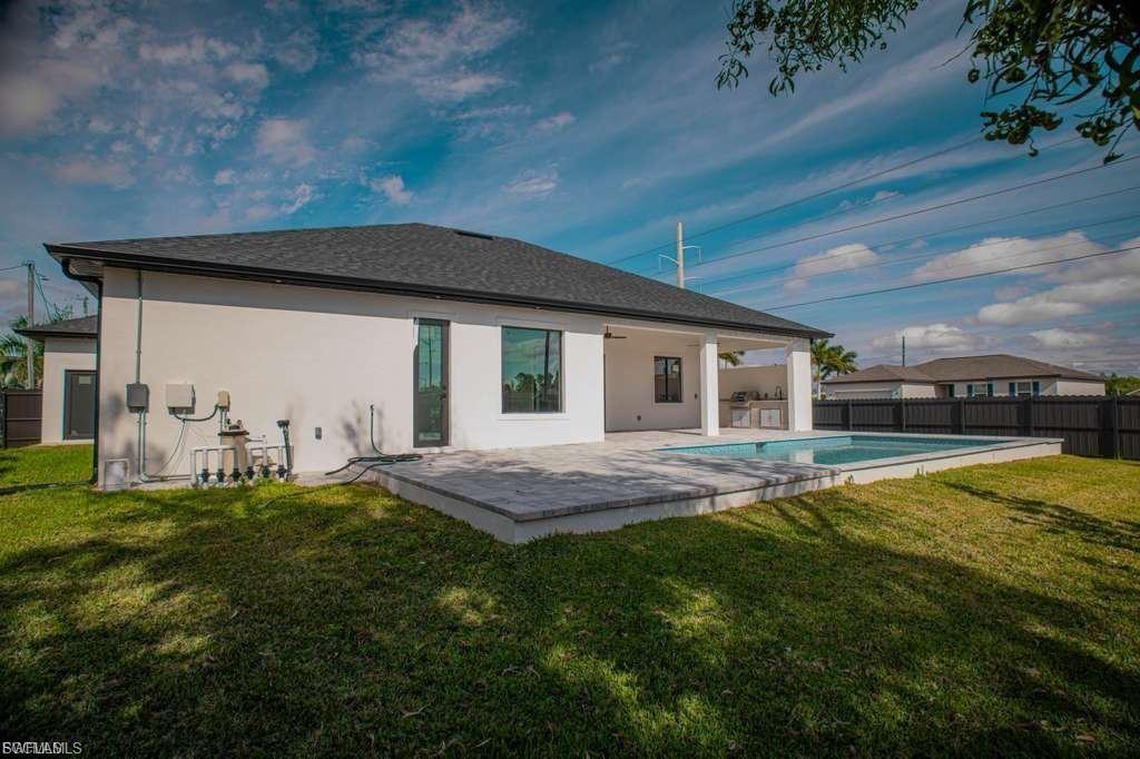 CAPE CORAL - Residential