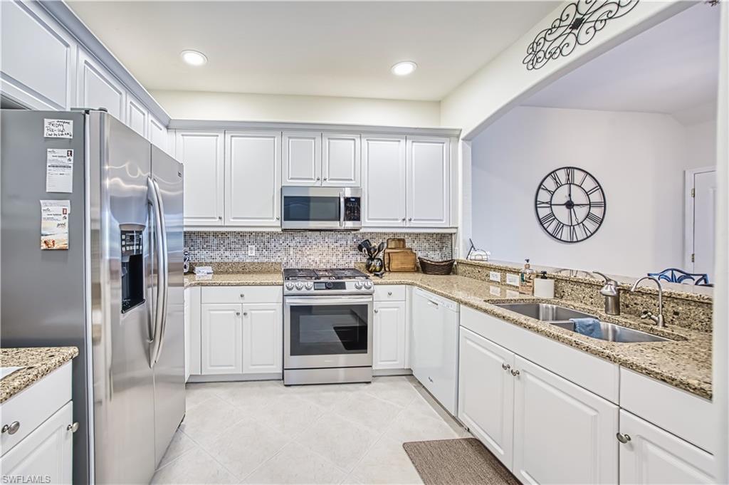 COTTONWOOD BEND - Residential