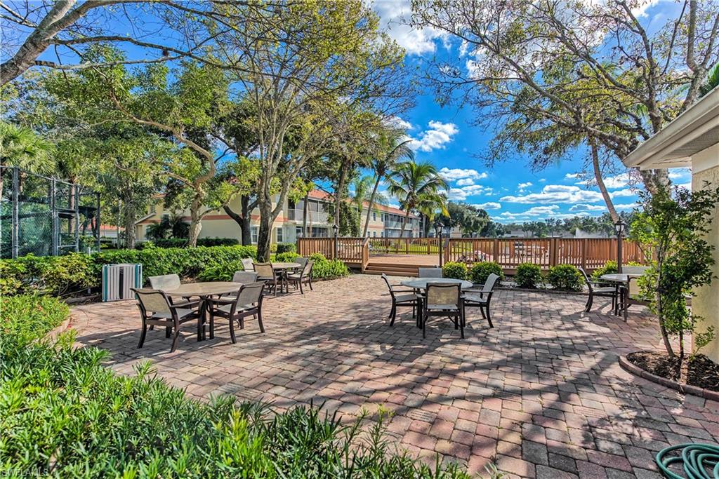 PIPERS GROVE - Residential Lease