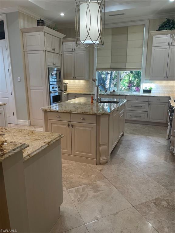 AQUALANE SHORES - Residential