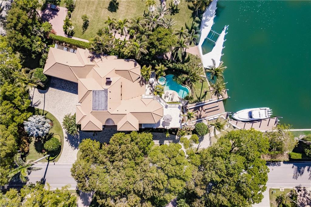 AQUALANE SHORES - Residential