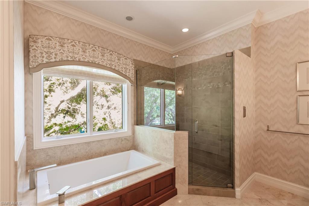 AQUALANE SHORES - Residential