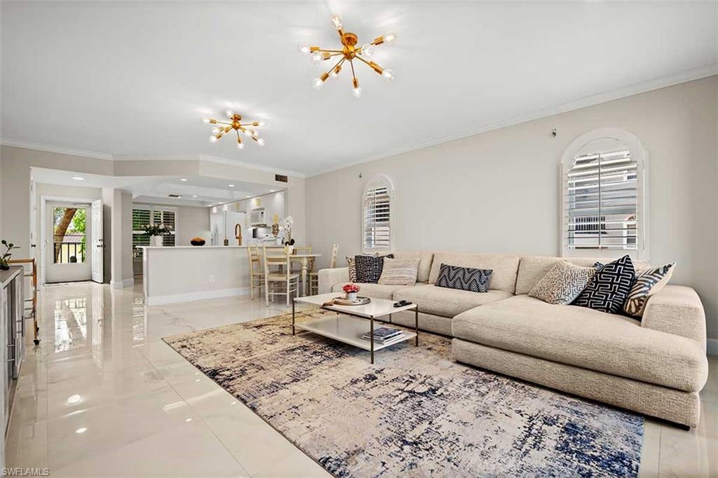 CHATEAU VANDERBILT - Residential Lease