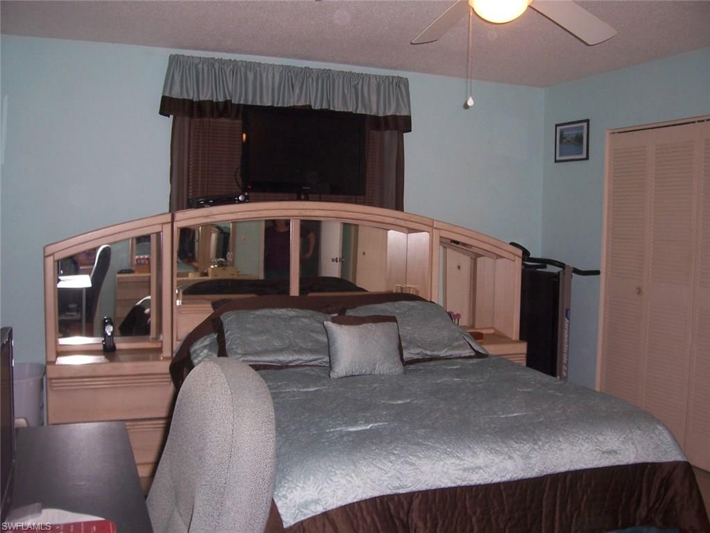 WILLOW LAKE - Residential