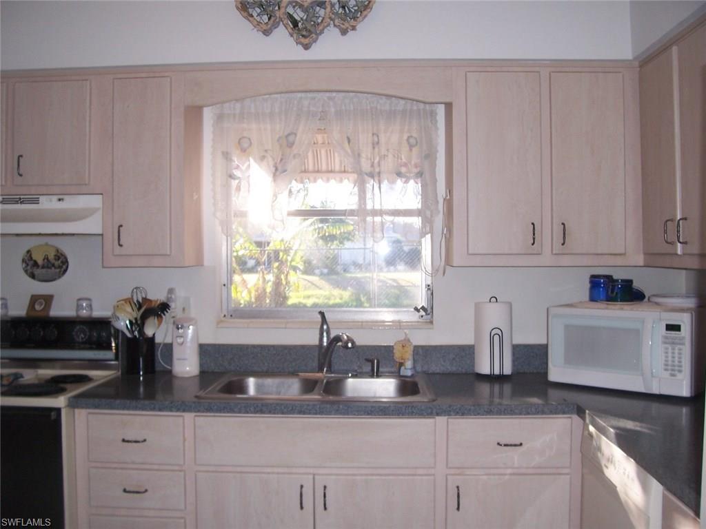 WILLOW LAKE - Residential