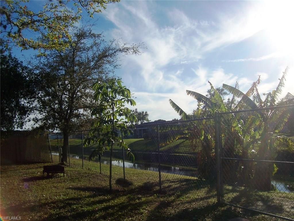 WILLOW LAKE - Residential