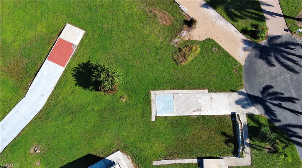 PLANTATION ESTATES MOBILE HOME - Land
