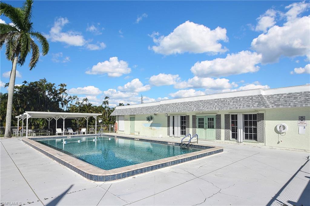 PLANTATION ESTATES MOBILE HOME - Land