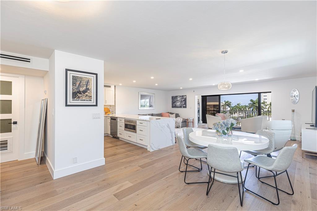 WINDSOR COURT - Residential