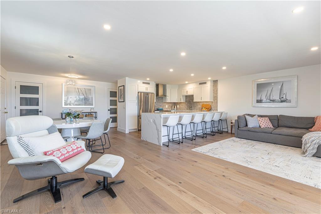 WINDSOR COURT - Residential