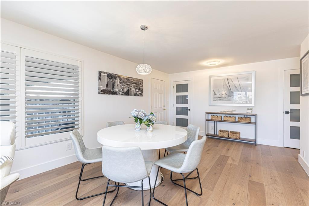 WINDSOR COURT - Residential