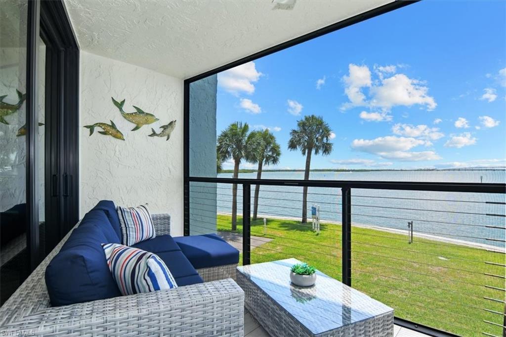 RIVERSIDE CLUB - Residential