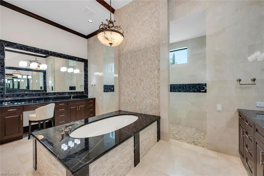 THORNHILL - Residential