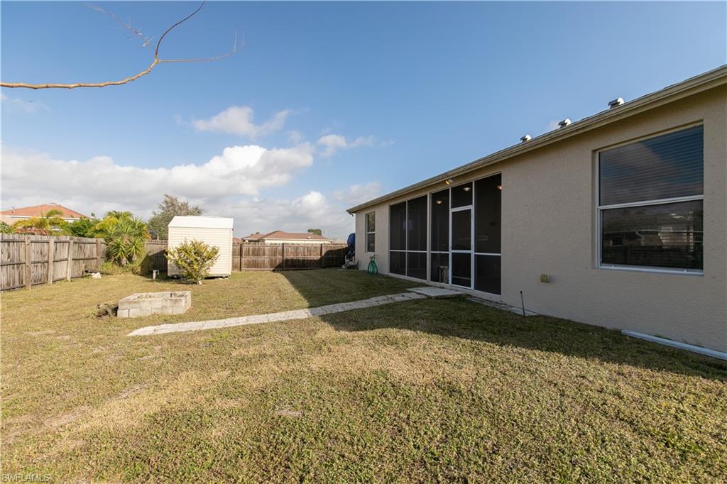 CAPE CORAL - Residential