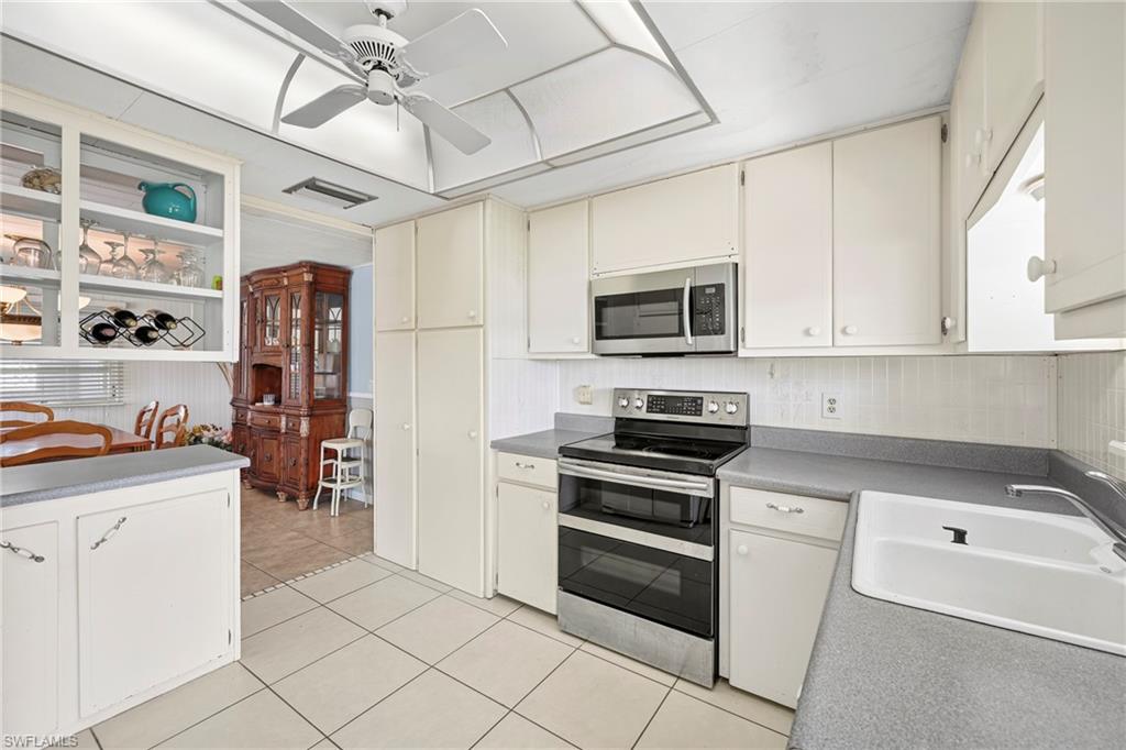 RIVIERA COLONY - Residential