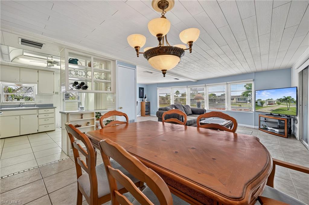 RIVIERA COLONY - Residential