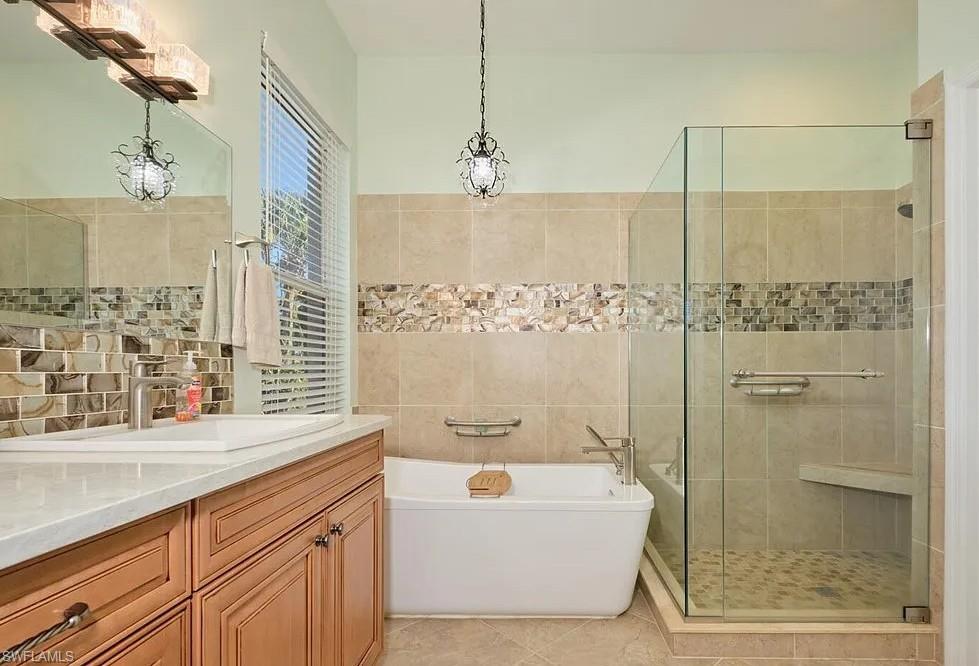 LEXINGTON COUNTRY CLUB - Residential Lease