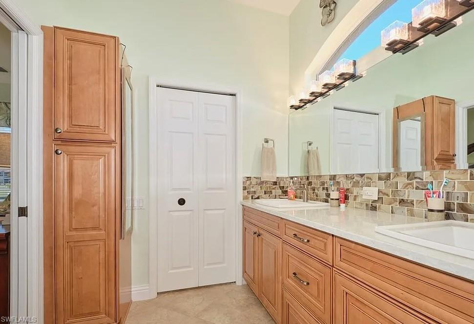 LEXINGTON COUNTRY CLUB - Residential Lease