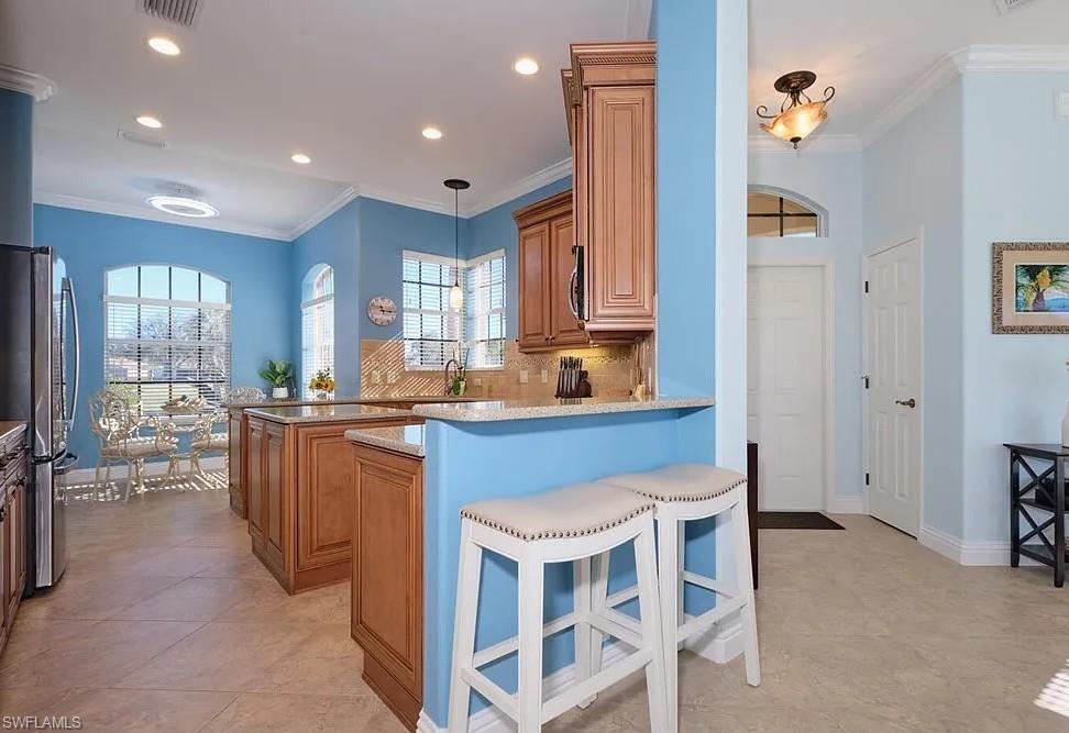 LEXINGTON COUNTRY CLUB - Residential Lease