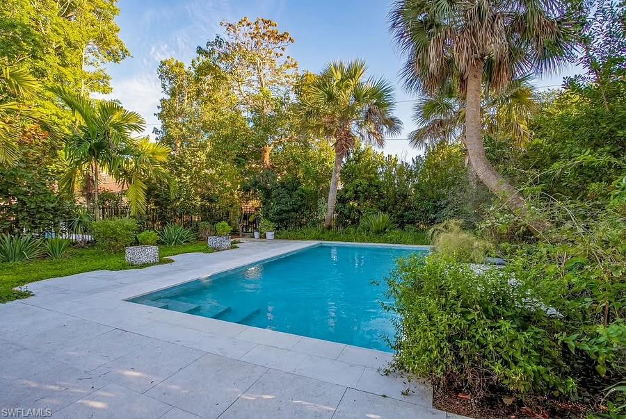 LAKE SIDE MOBILE ESTATES - Residential