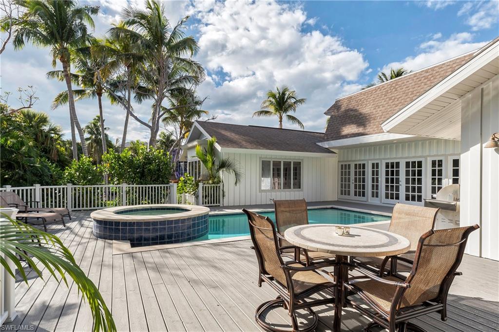 AQUALANE SHORES - Residential