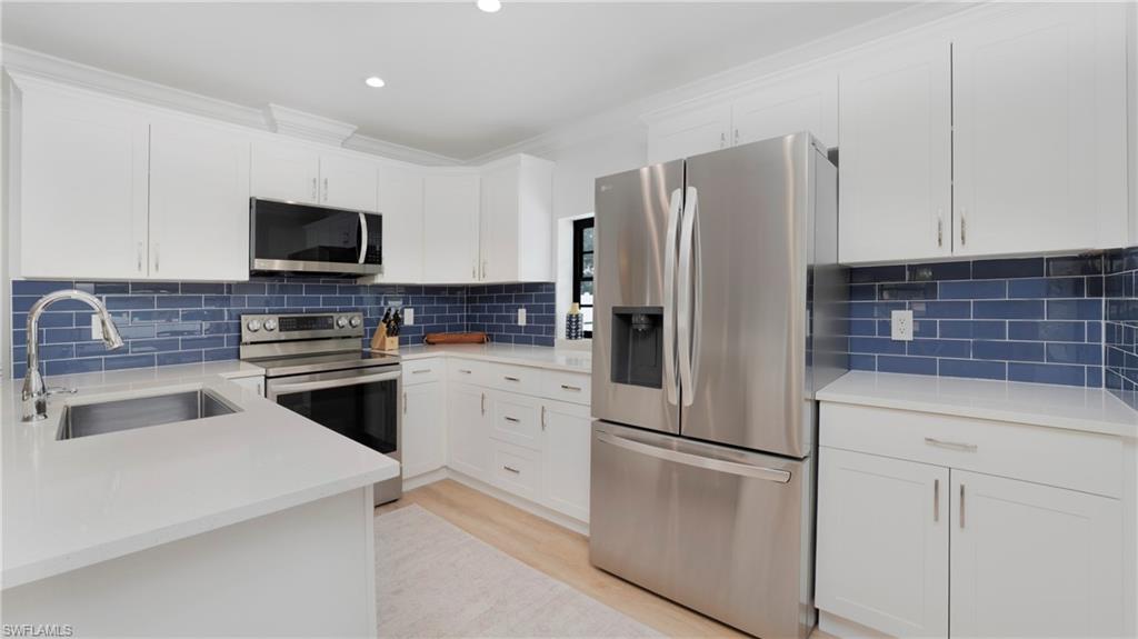 MEADOWLARK ESTATES - Residential