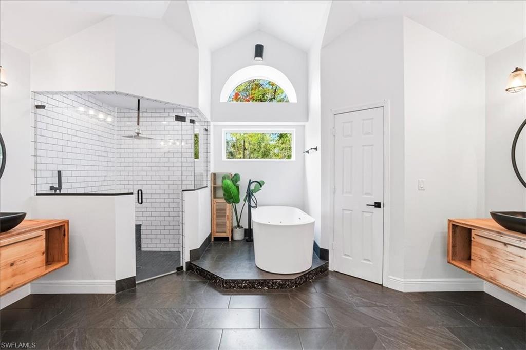 OAKES ESTATES - Residential