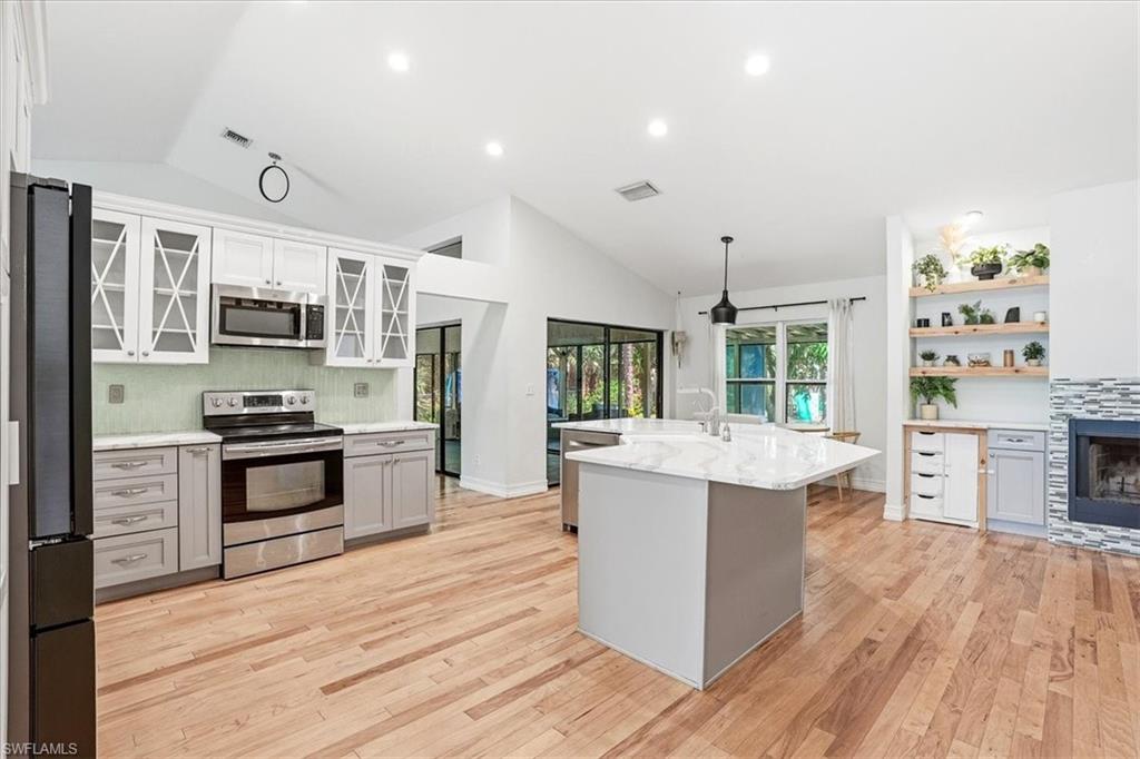 OAKES ESTATES - Residential