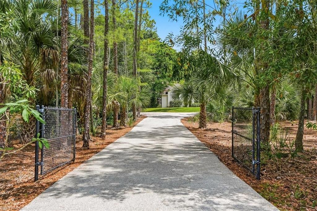OAKES ESTATES - Residential