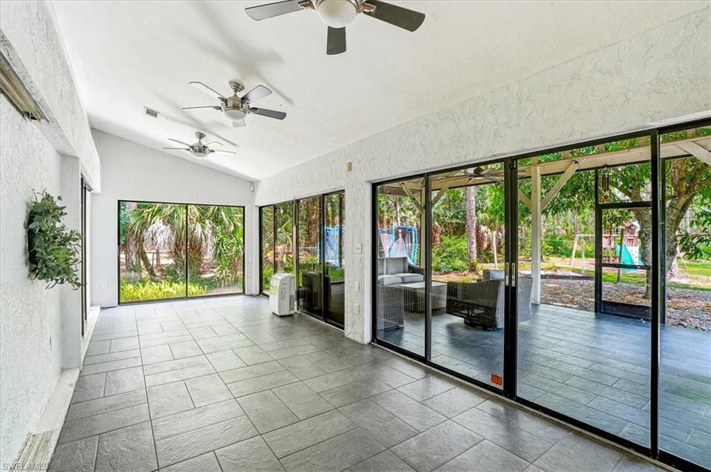 OAKES ESTATES - Residential