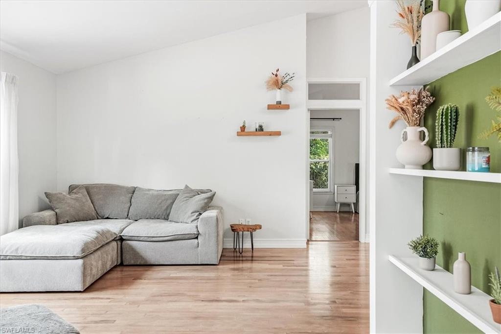 OAKES ESTATES - Residential