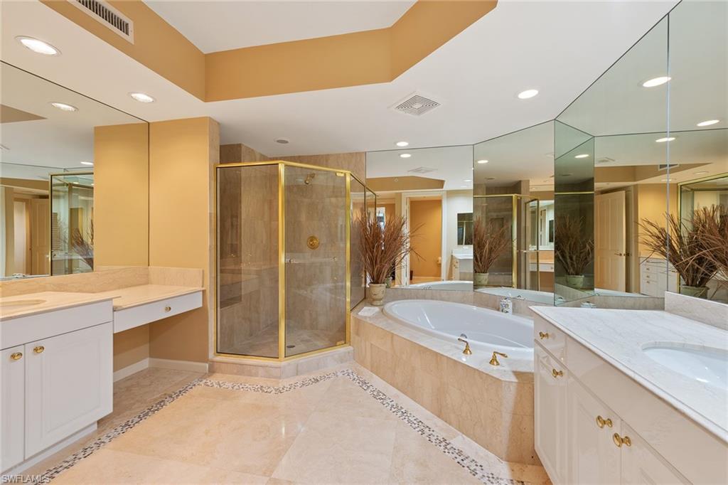 TRIESTE AT BAY COLONY - Residential