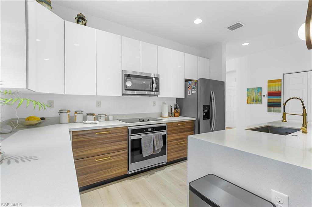 COQUINA AT MAPLE RIDGE - Residential Lease