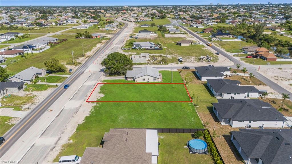 CAPE CORAL - Land