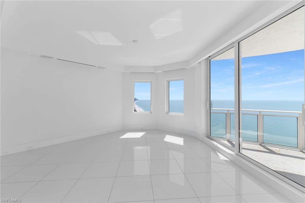 BRIGHTON AT BAY COLONY - Residential