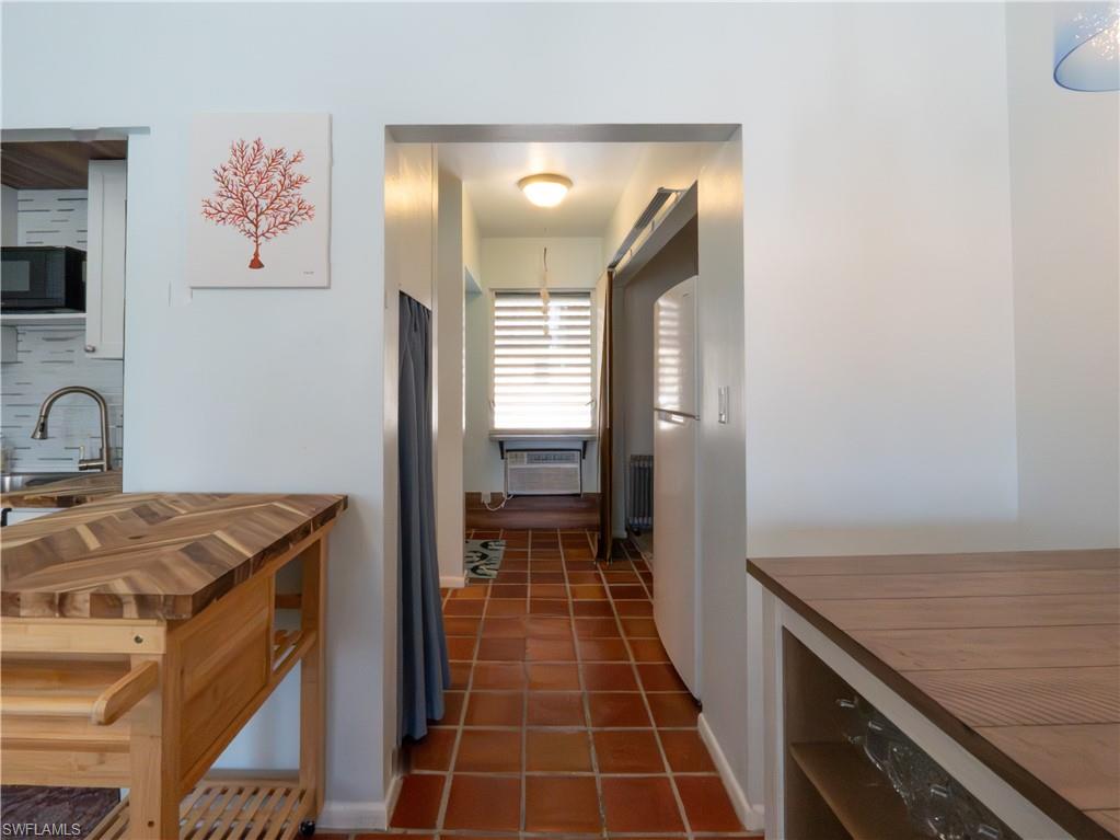 AQUARIUS APTS OF MARCO ISLAND - Residential