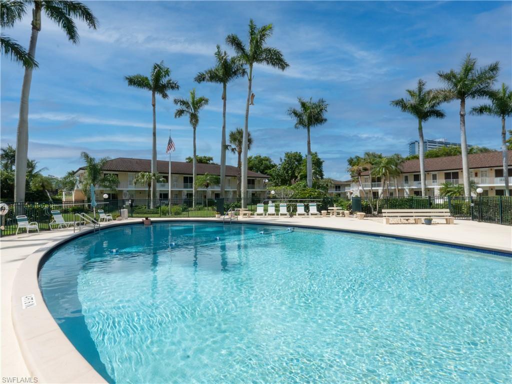 AQUARIUS APTS OF MARCO ISLAND - Residential
